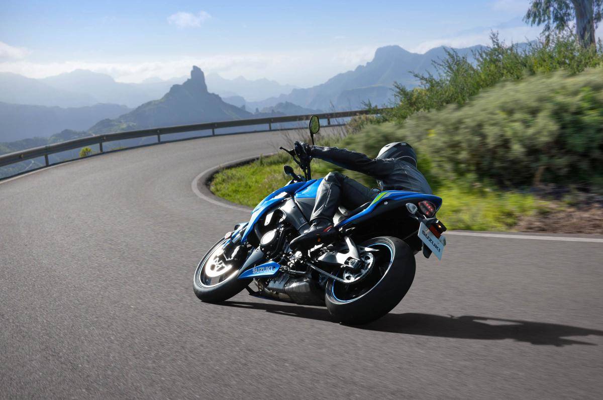 GSX S1000 ABS SUZUKI MOTOR Magyar Suzuki Zrt GSX S1000 ABS SUZUKI MOTOR Magyar Suzuki Zrt